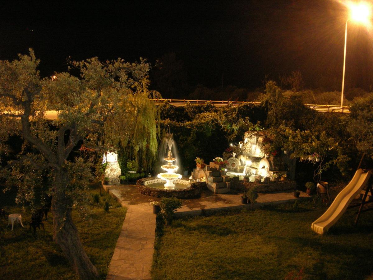 Villa Karapataki Skala Rachoni  Exterior photo